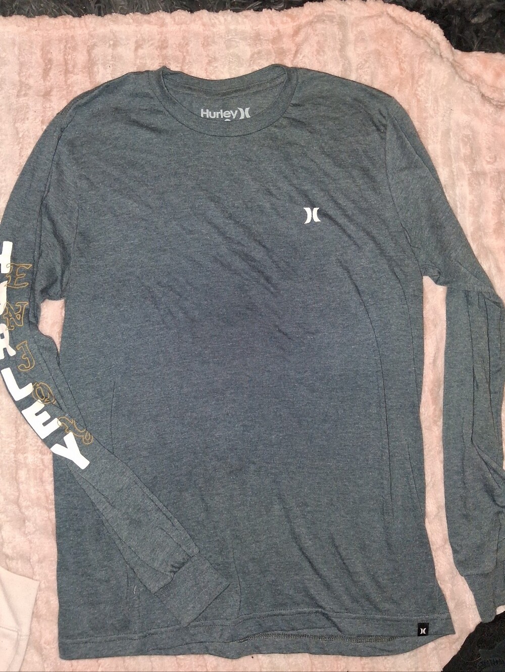 Hurley Men’s Long Sleeve Logo Tee in Gray with White Accents